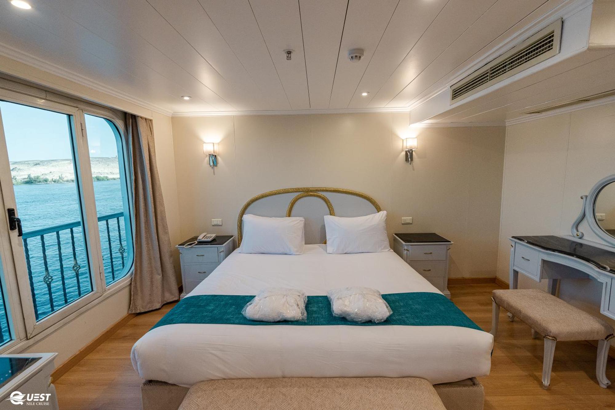 Nile Quest Cruise - 4 Or 7 Nights From Luxor Each Saturday And 3 Or 7 Nights From Aswan Each Wednesday Hotel Exterior photo